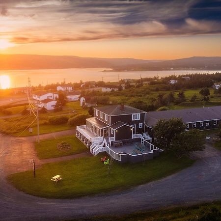 Edge Of The Avalon Inn Trepassey エクステリア 写真
