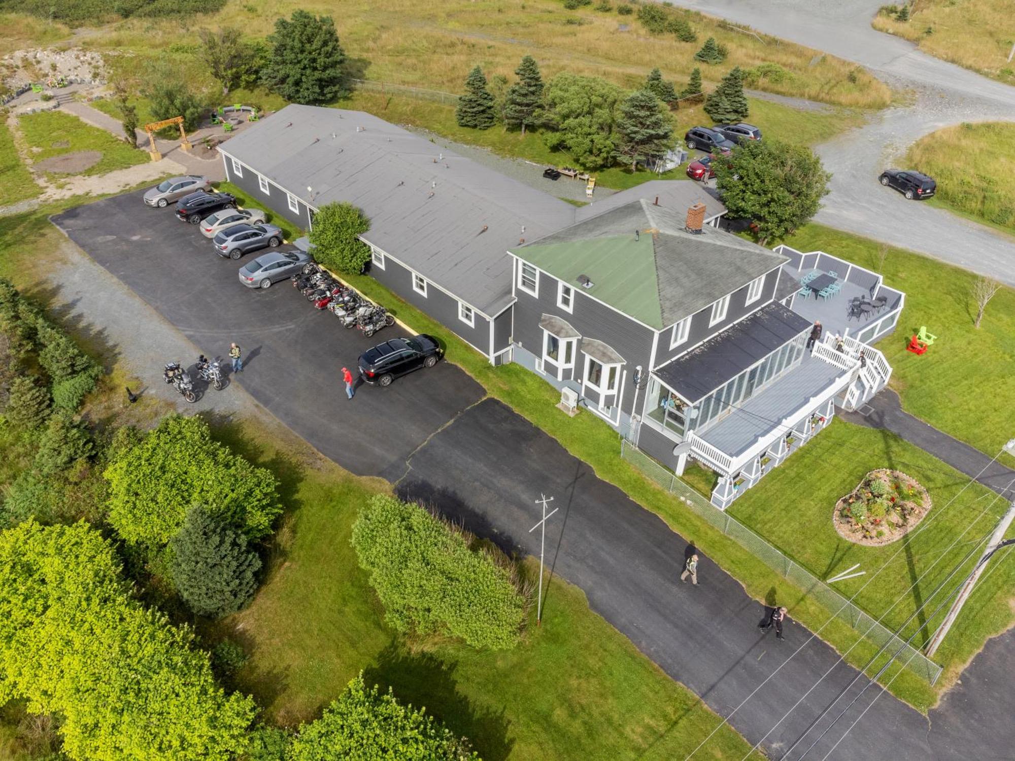 Edge Of The Avalon Inn Trepassey エクステリア 写真