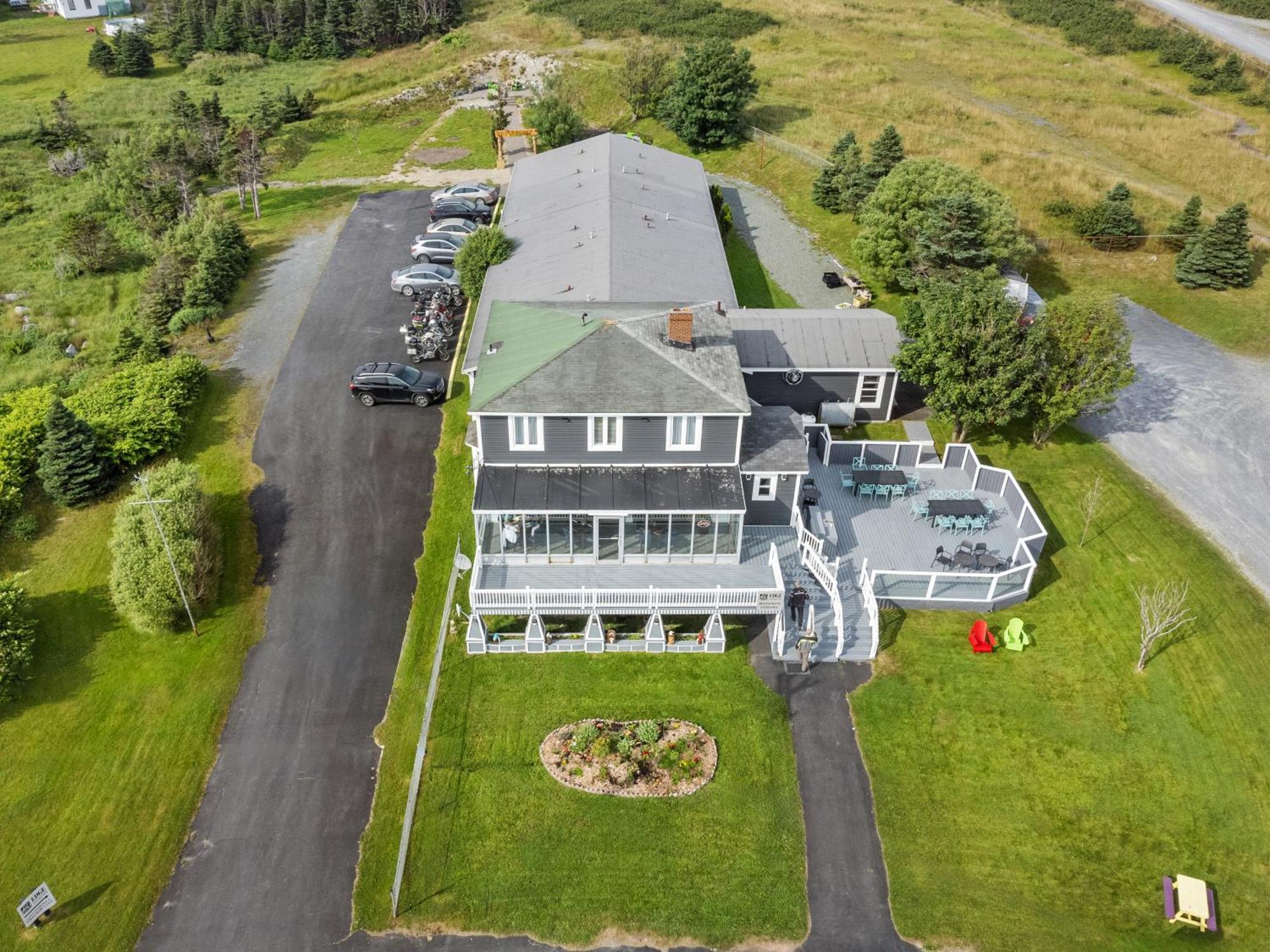 Edge Of The Avalon Inn Trepassey エクステリア 写真